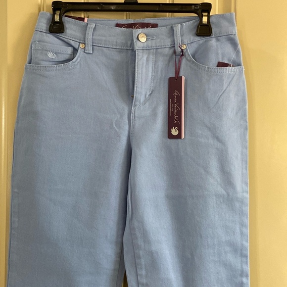 Classic Rise Denim By Gloria Vanderbilt. NWT! - Picture 2 of 16